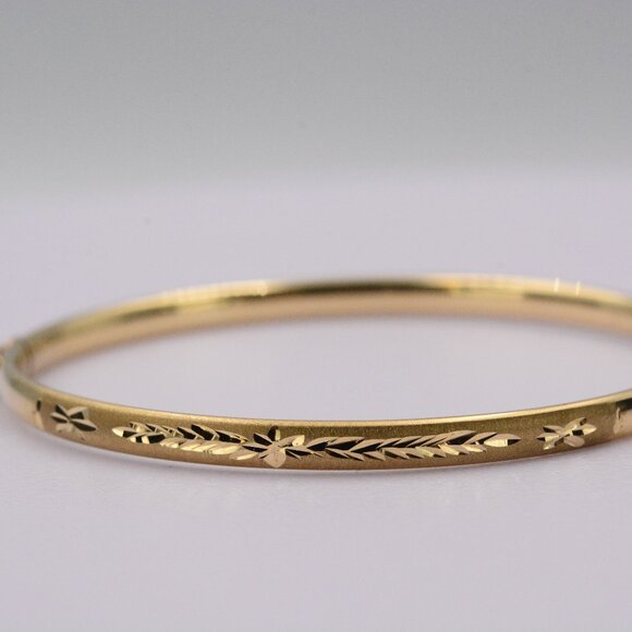 10K Baby Bangle - Picture 9 of 13